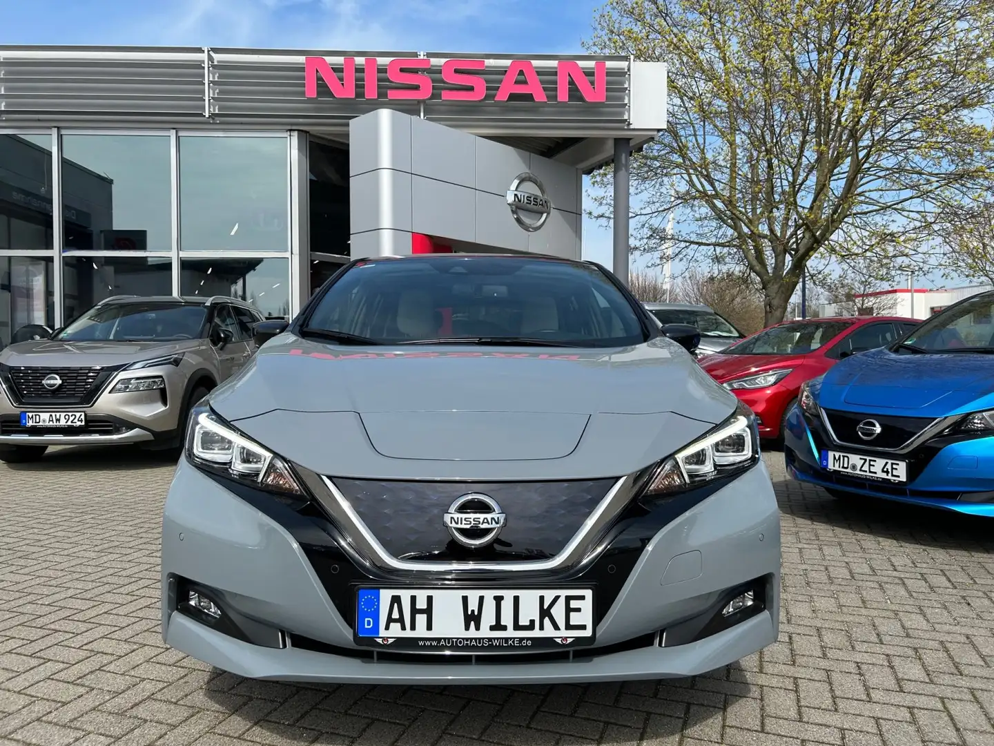 Nissan Leaf 40kWh MY21 N-Connecta/LED+WINTER Schwarz - 2