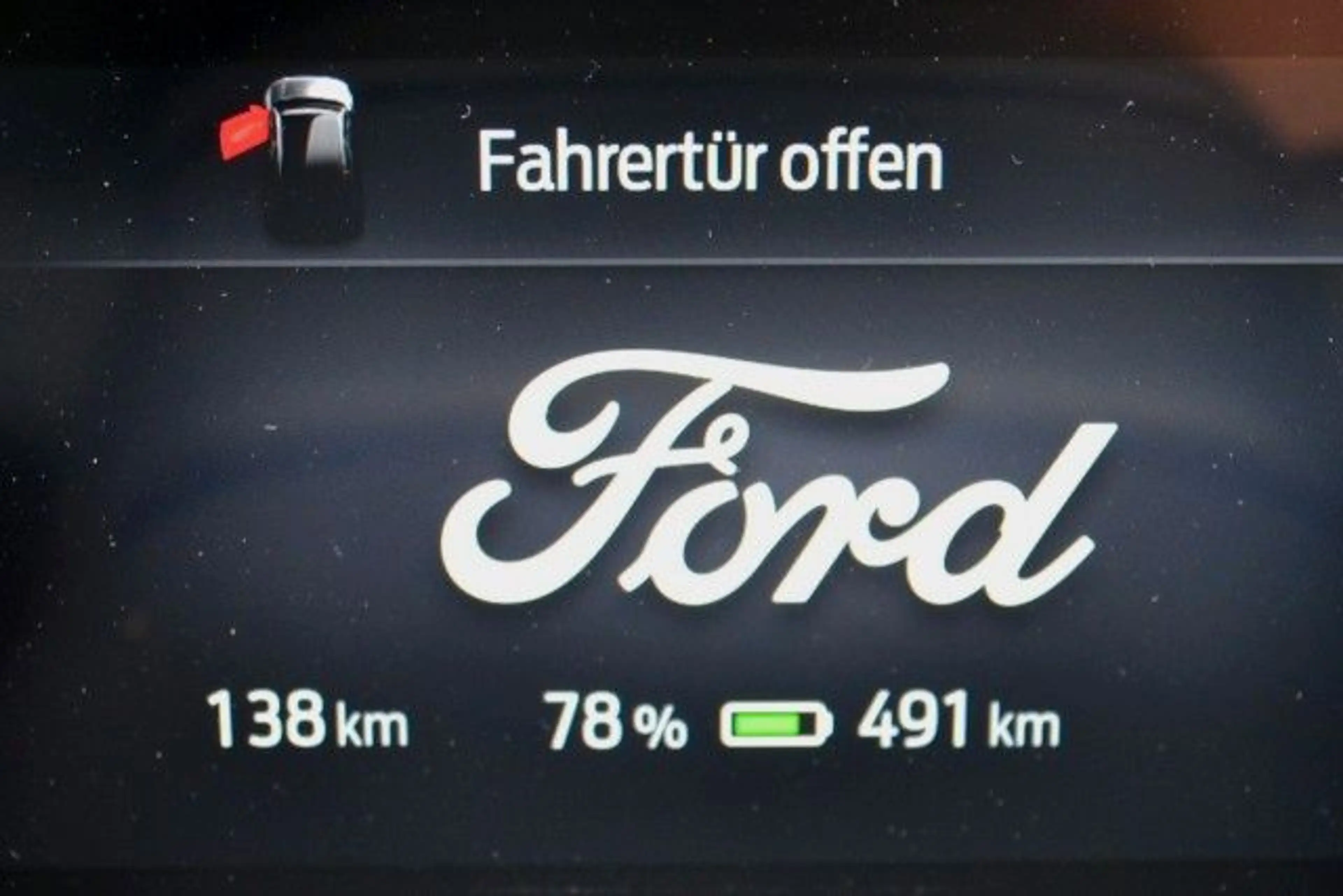 Ford Capri AWD Premium Wärmepumpe 360*Cam — photo 12