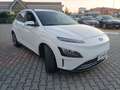 Hyundai KONA Kona 64 kWh EV Xprime+ CON GANCIO TRAINO Bianco - thumbnail 3