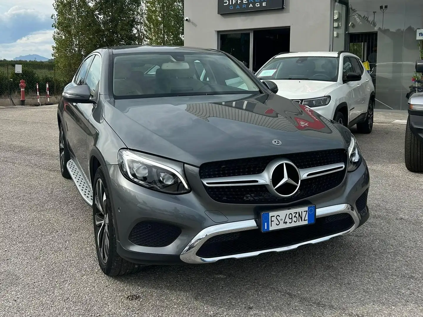 Mercedes-Benz GLC 220 GLC Coupe - C253 Coupe d Sport 4matic auto Grijs - 1