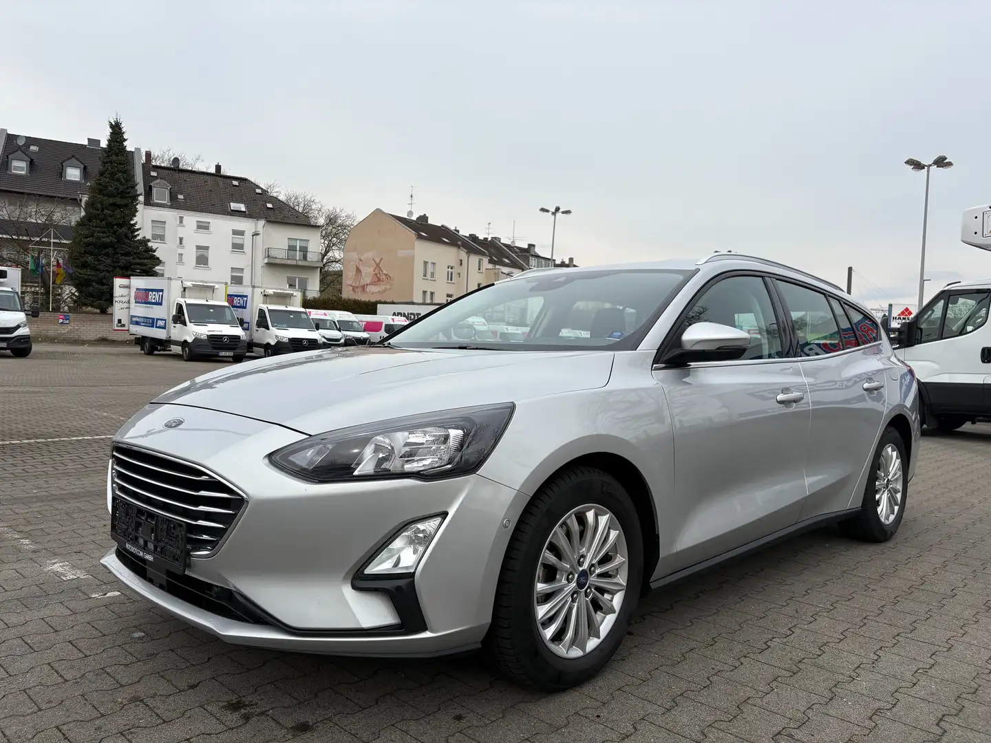Ford Focus Turnier 1.0 EcoBoost Hybrid TITANIUM Argent - 2