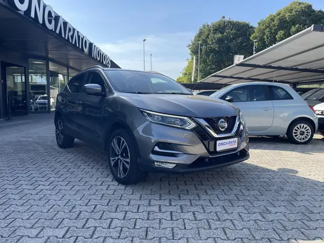 Nissan Qashqai view 3