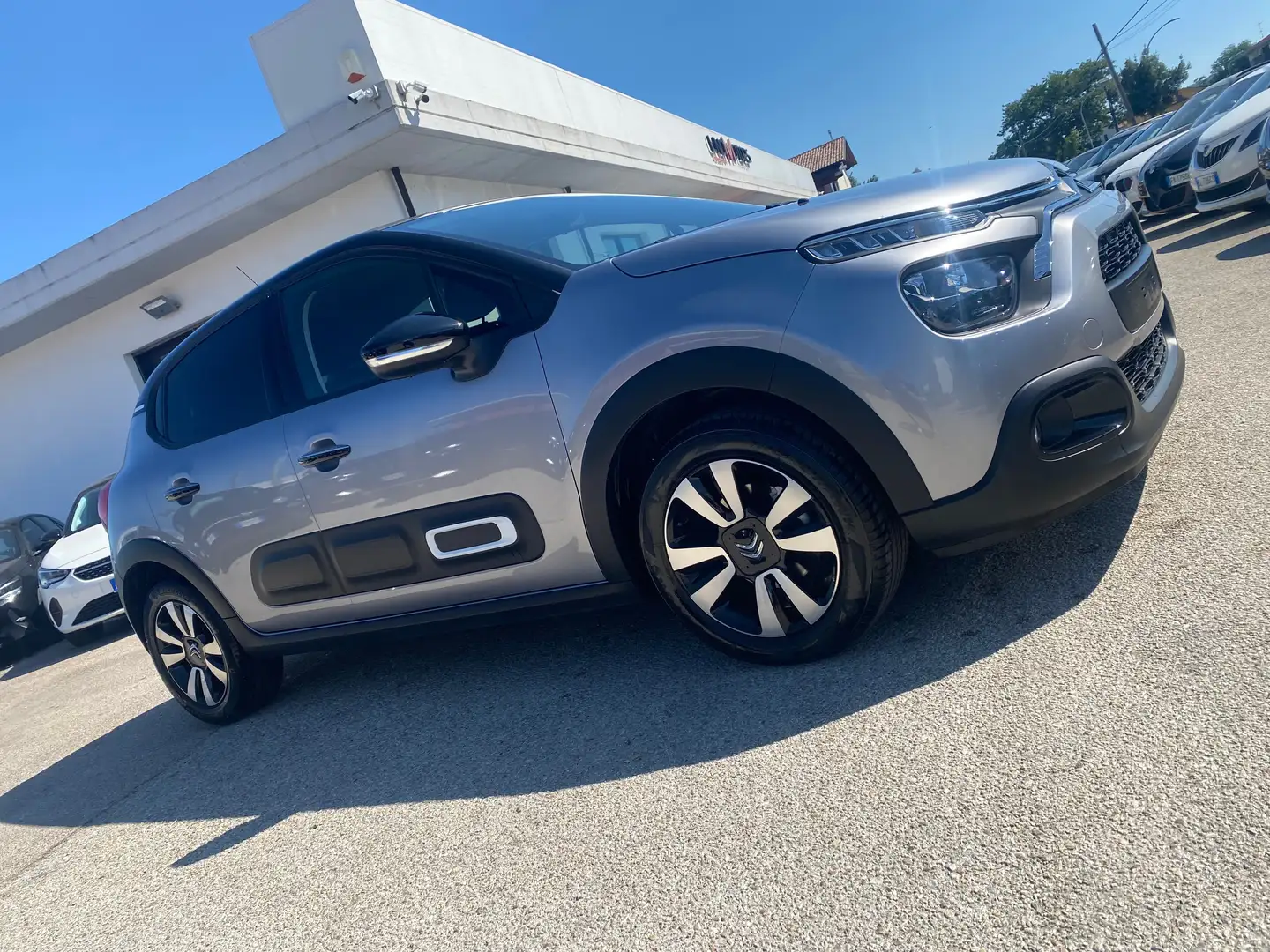 Citroen C3 C3 1.2 puretech Shine 110cv - 2