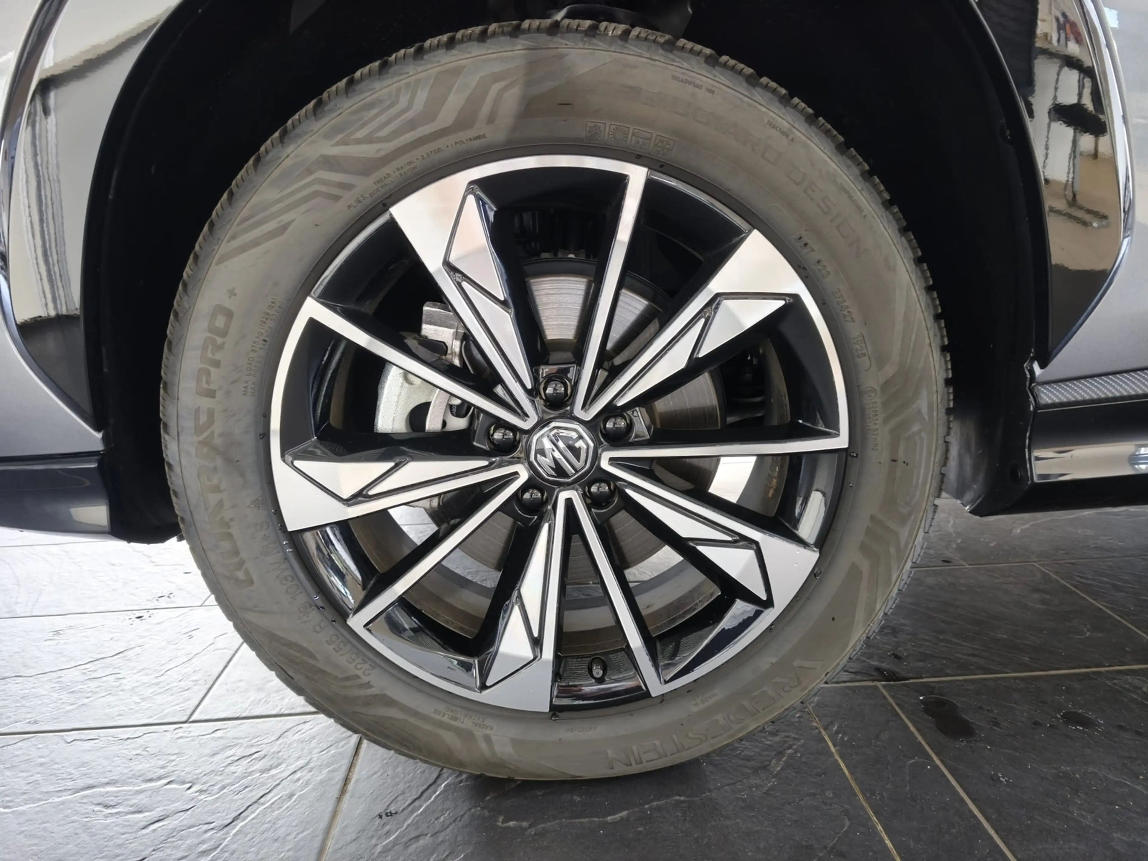MG HS 1.5 T GDI 125 kW Luxury Aut./LED/LEDER/|360° — photo 15