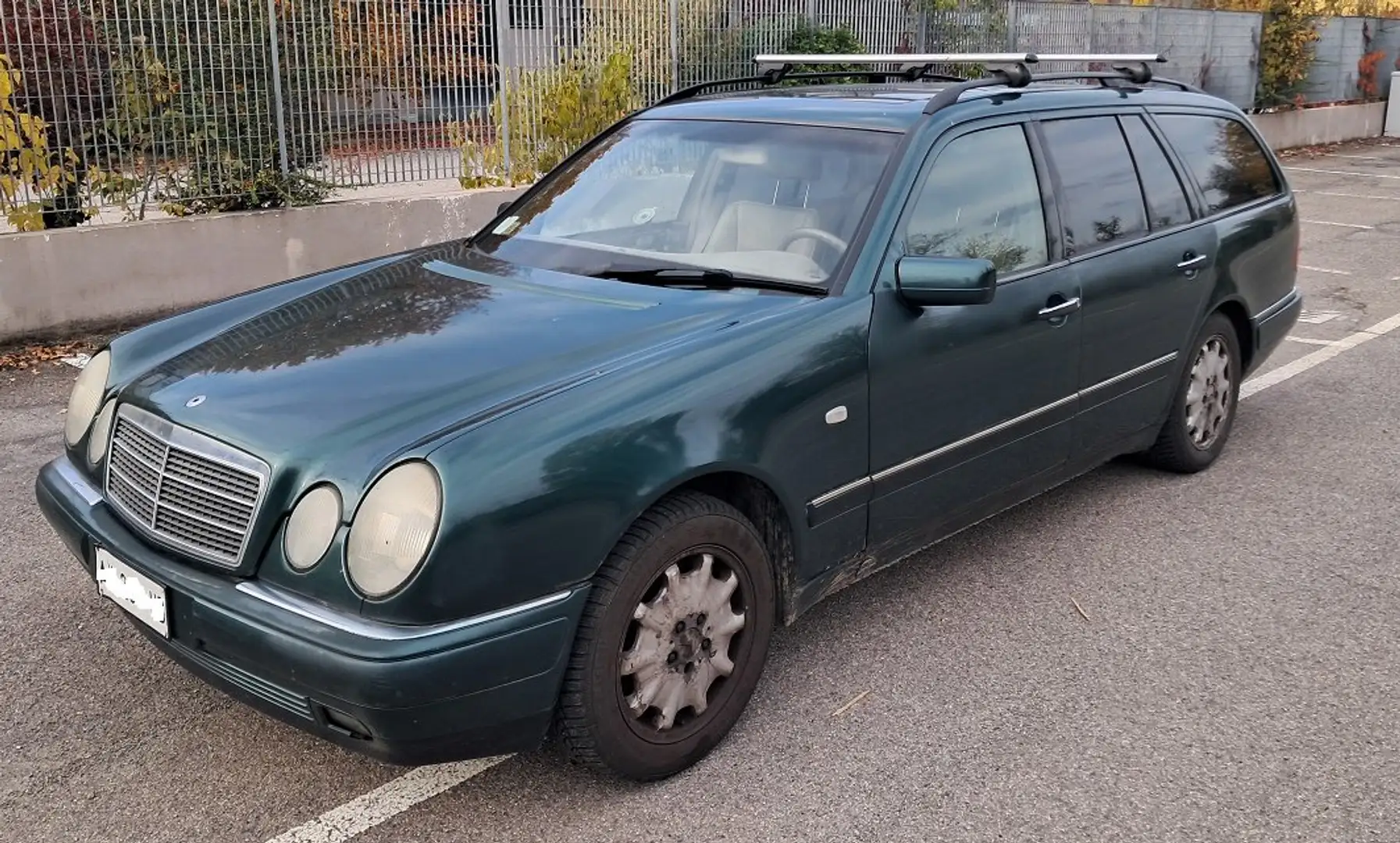 Mercedes-Benz E 280 E SW 280 V6 Elegance 4matic Verde - 2