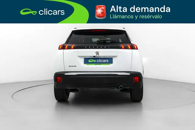 Peugeot 2008 view 4