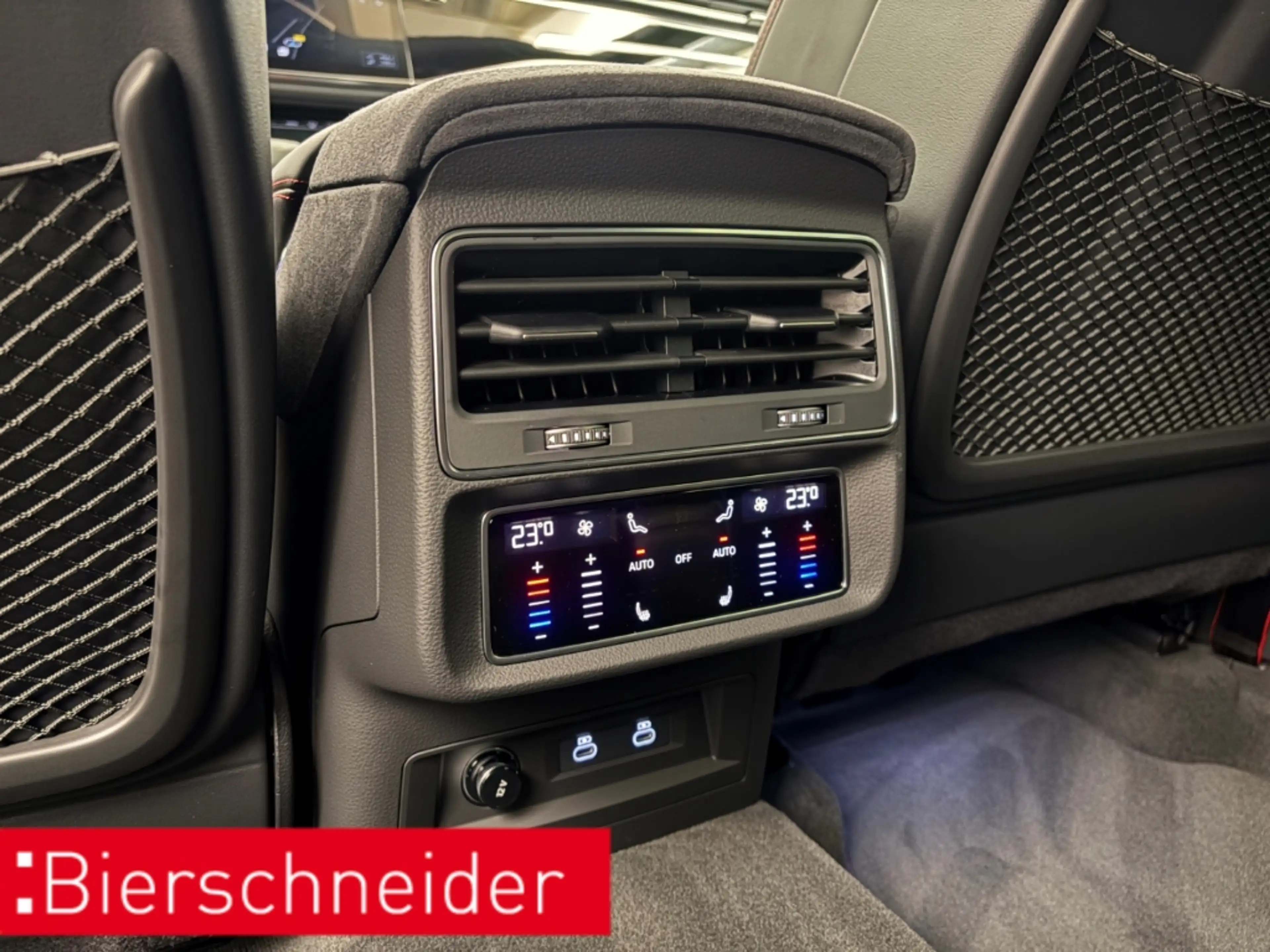 Audi RS Q8 performance AKTION! KERAMIK 305KMH PANO AHK B&O SP — photo 13