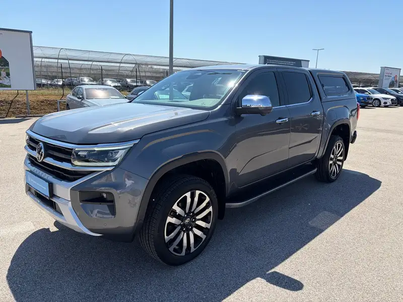 VOLKSWAGEN Amarok