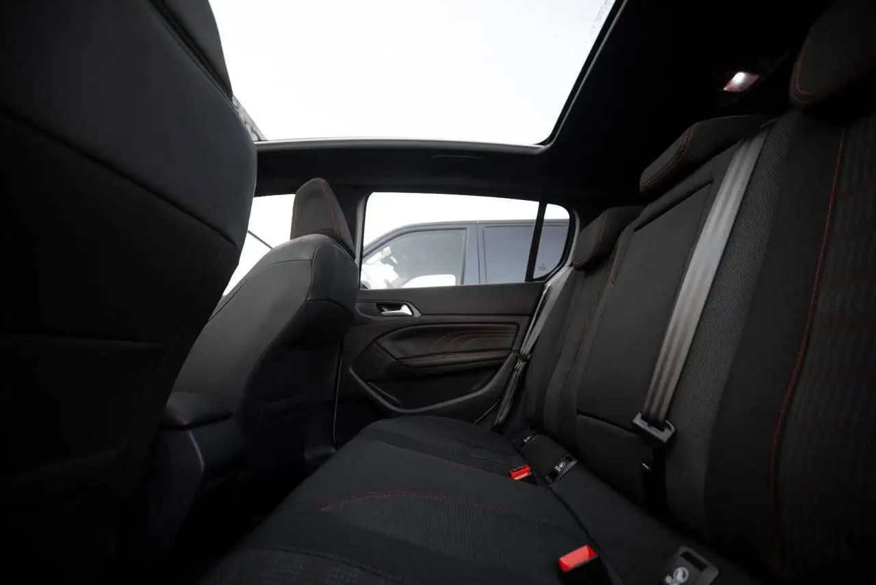 Peugeot 308 308 — photo 13
