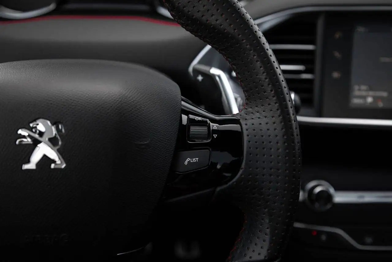 Peugeot 308 308 — photo 3