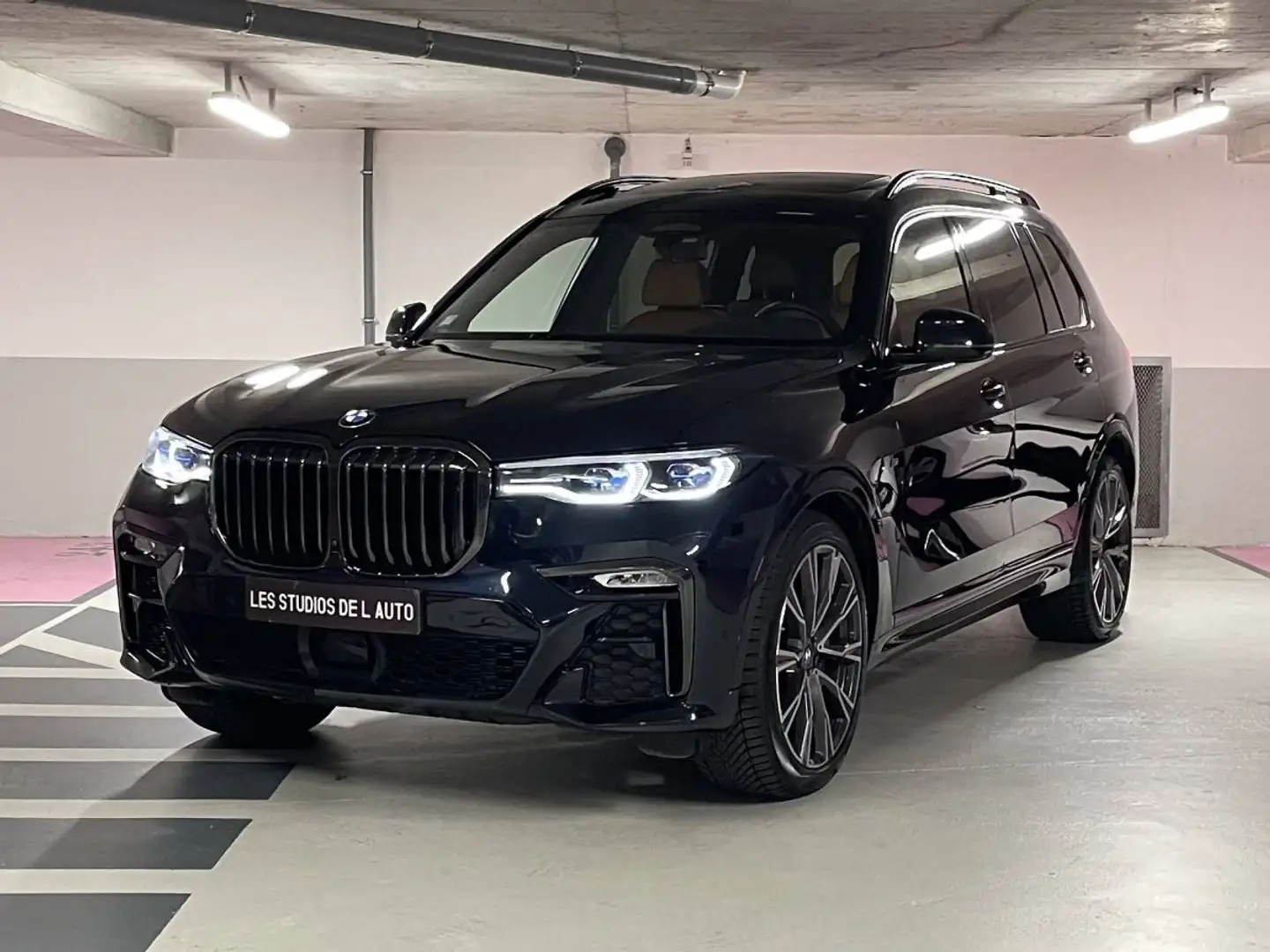 BMW X7 M50iA xDrive 530ch M Performance Noir - 1
