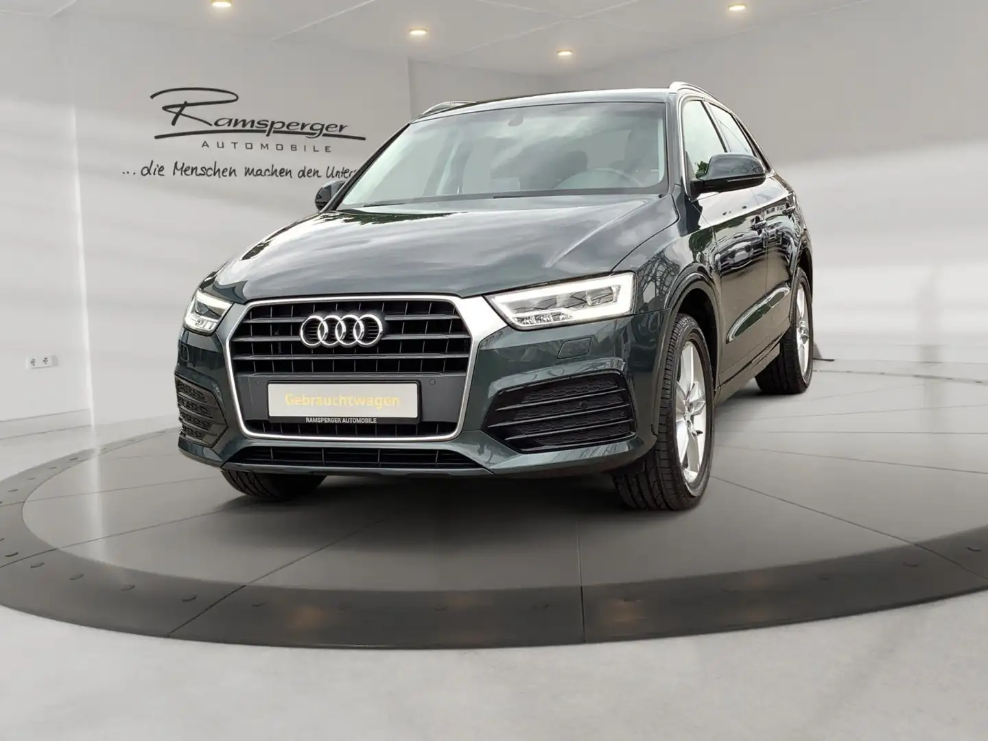 Audi Q3 1.4 TFSI Sport AHK GRA LED Navi SHZ PDC Зелений - 2
