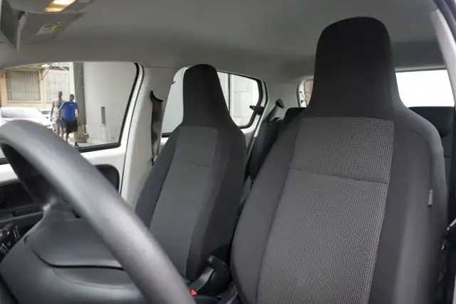 Volkswagen Up! view 17