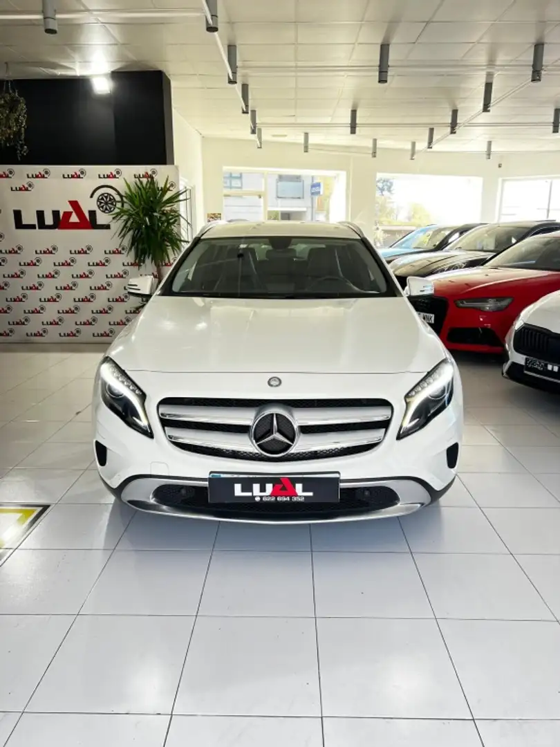 Mercedes-Benz GLA 200 200d Urban 7G-DCT Blanco - 1