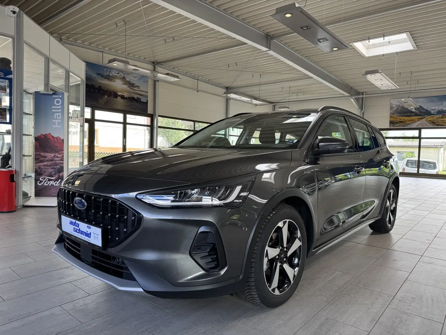 Ford Focus Turnier Active Gris - 1