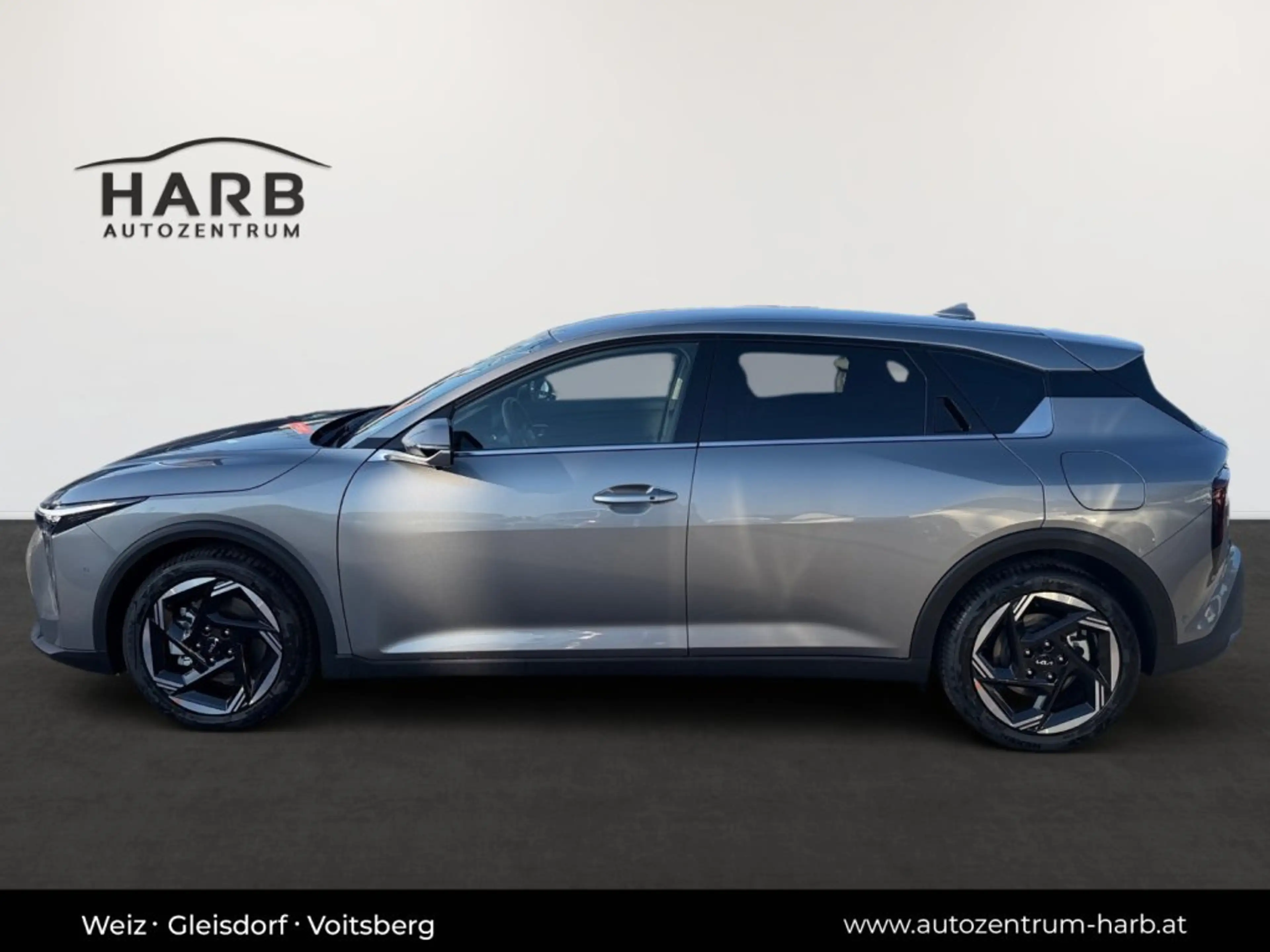 Kia K4 HB/GOLD/1.6 TGDI/DCT7/150/P2/MY26 — photo 9