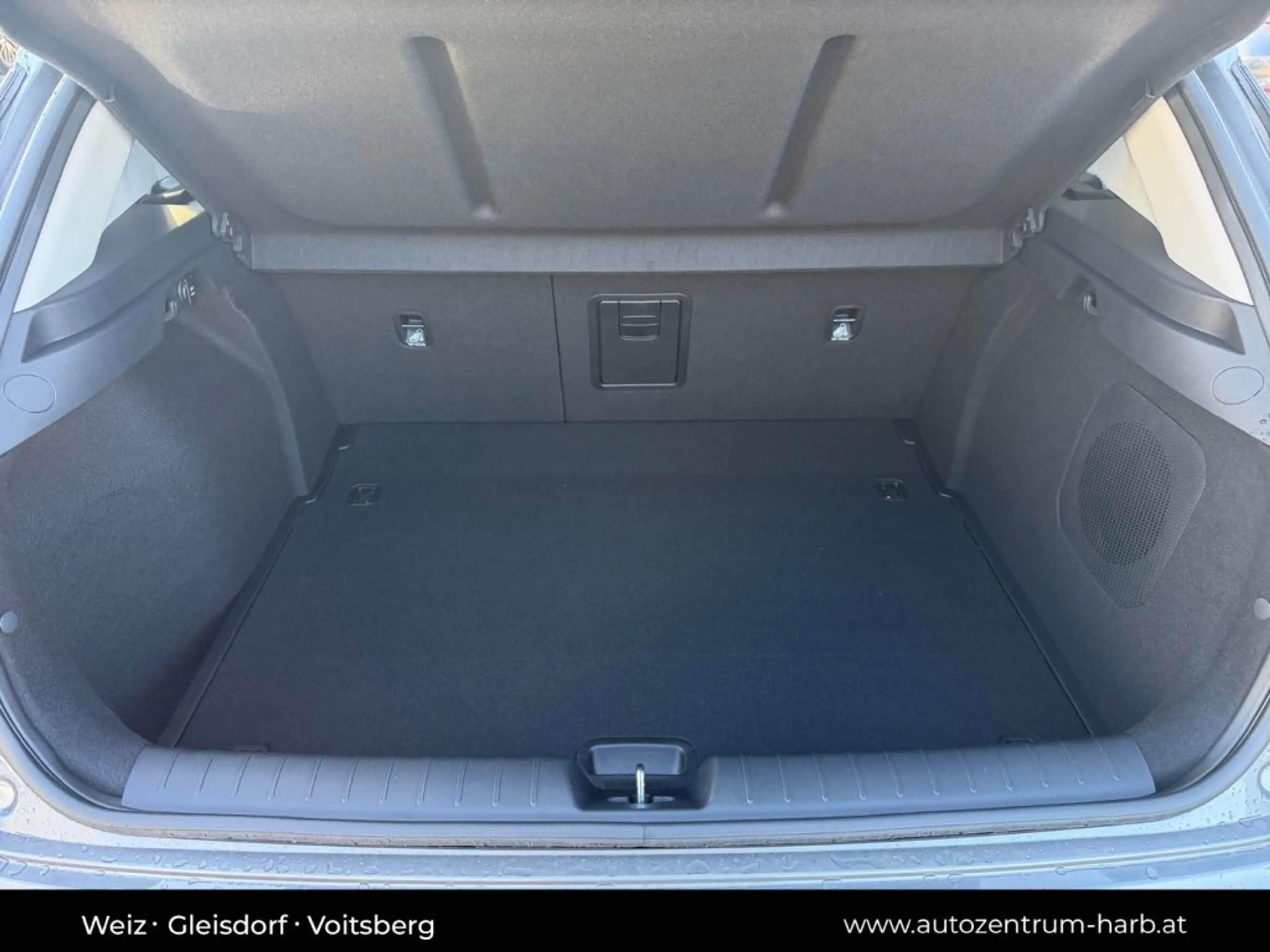 Kia K4 HB/GOLD/1.6 TGDI/DCT7/150/P2/MY26 — photo 14