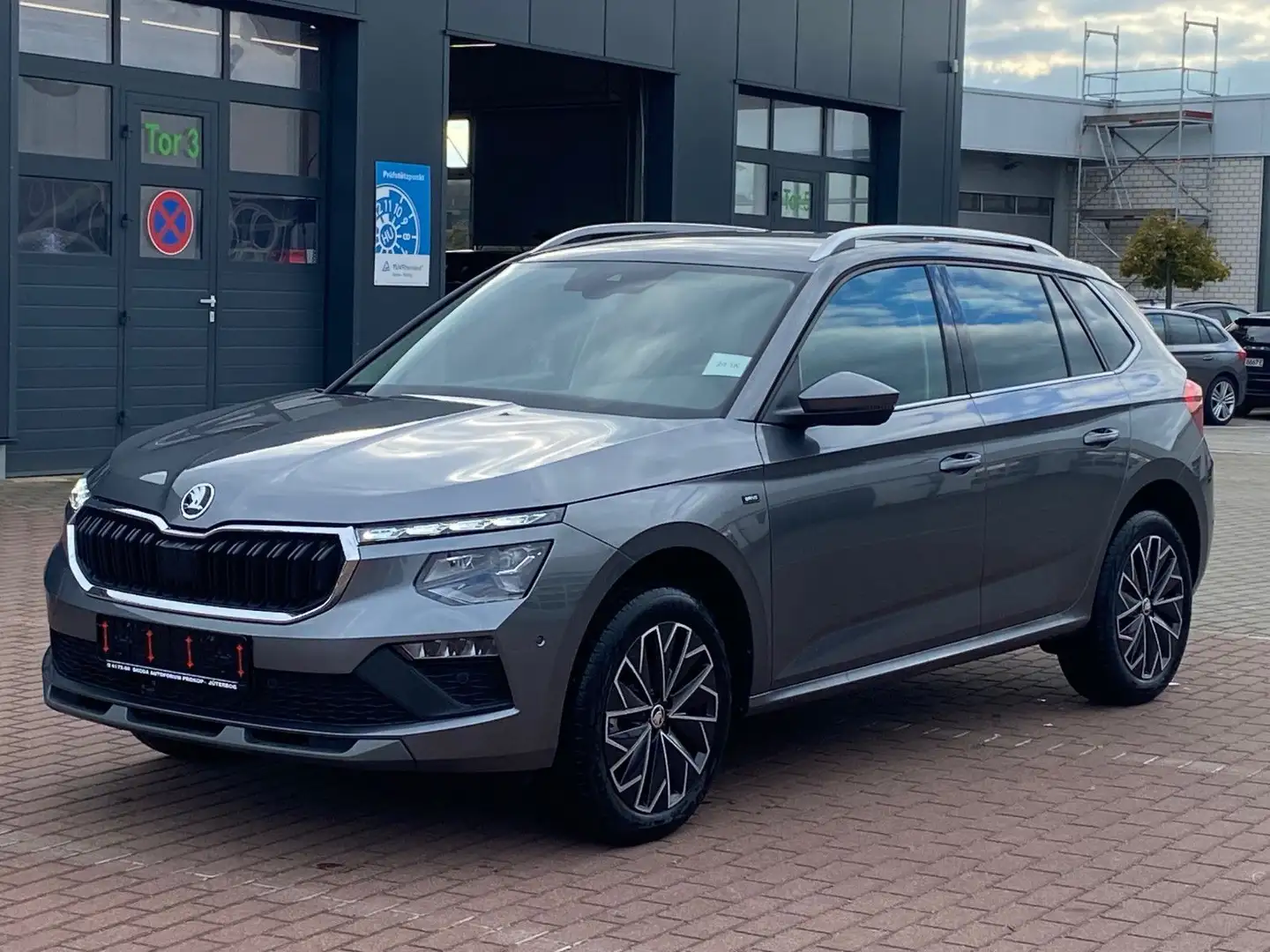 Skoda Kamiq Selection Grau - 1