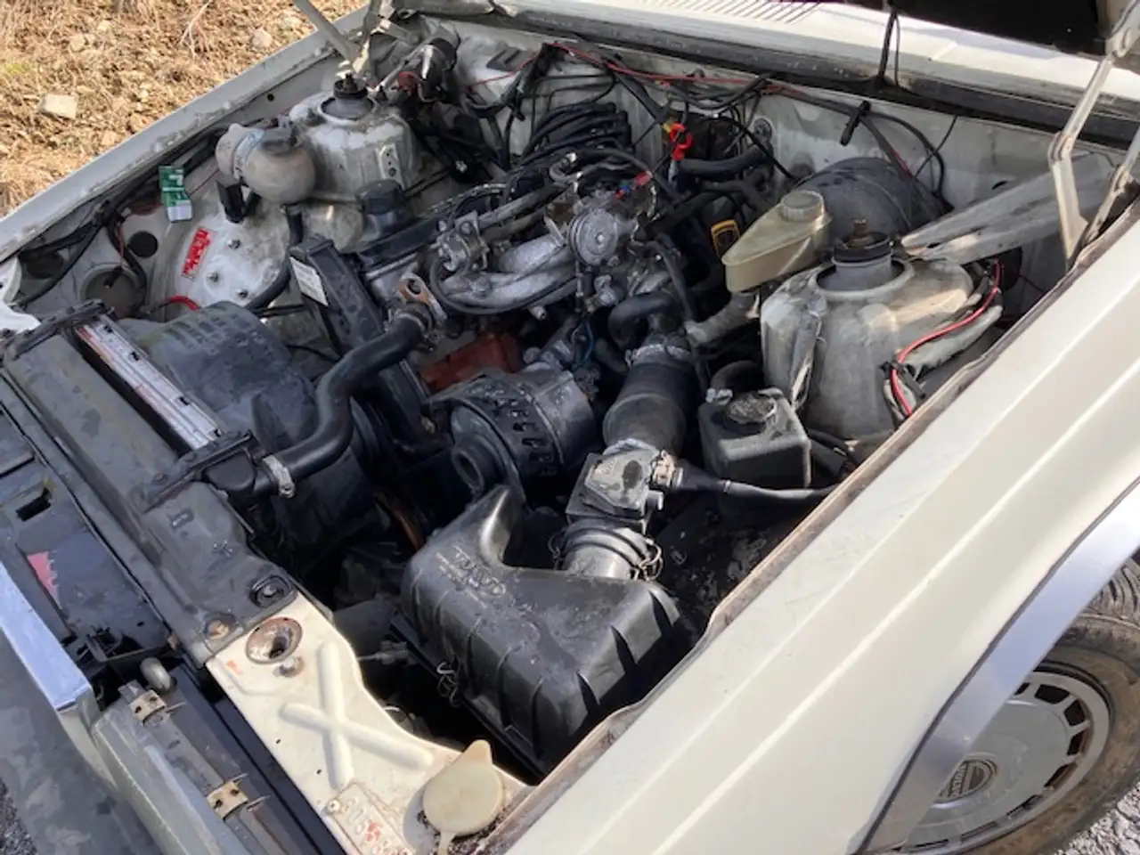 Volvo 744 GL, foto 11