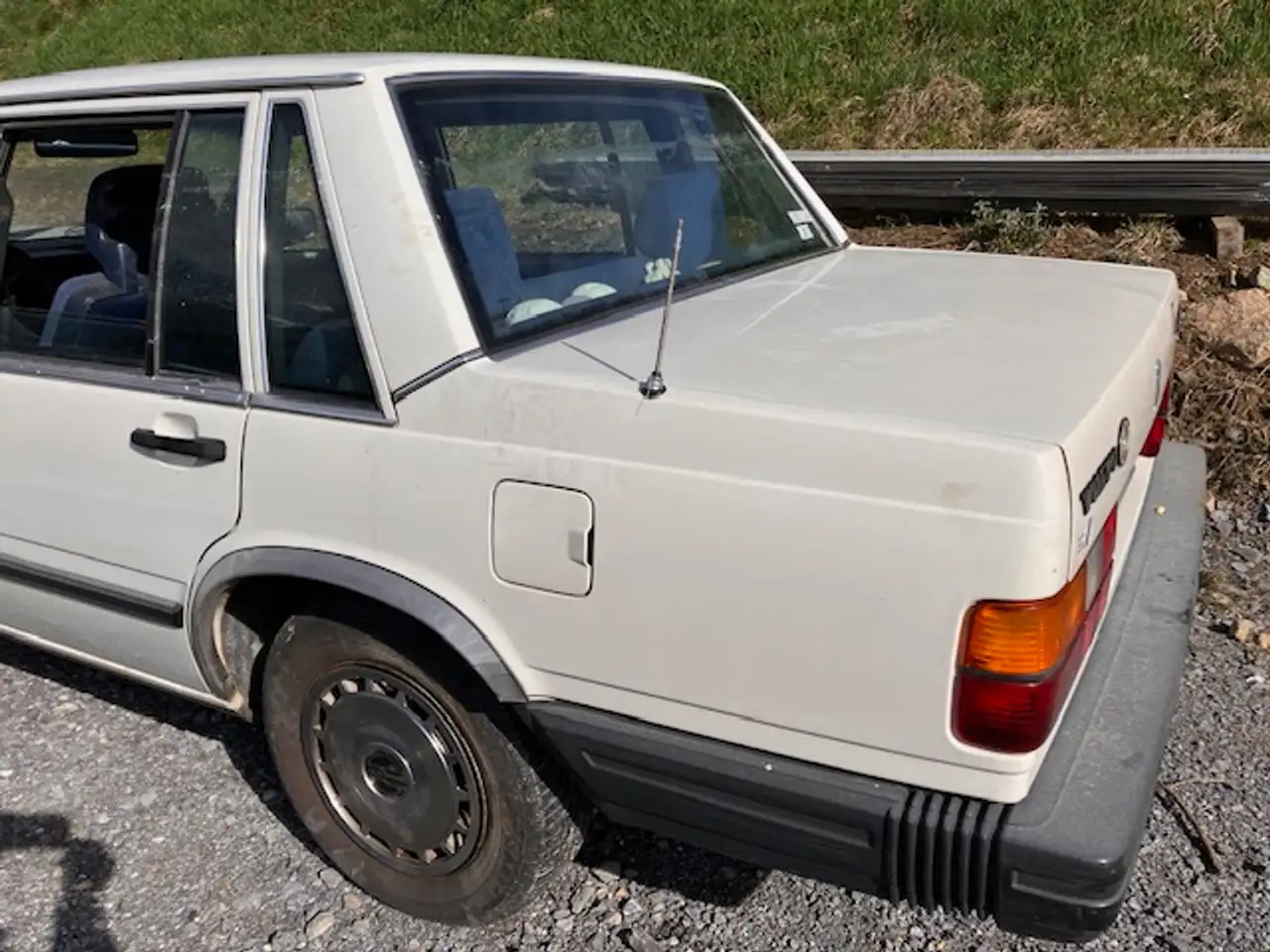 Volvo 744 GL, foto 3