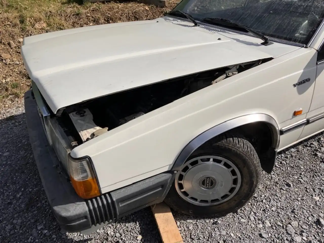 Volvo 744 GL, foto 10