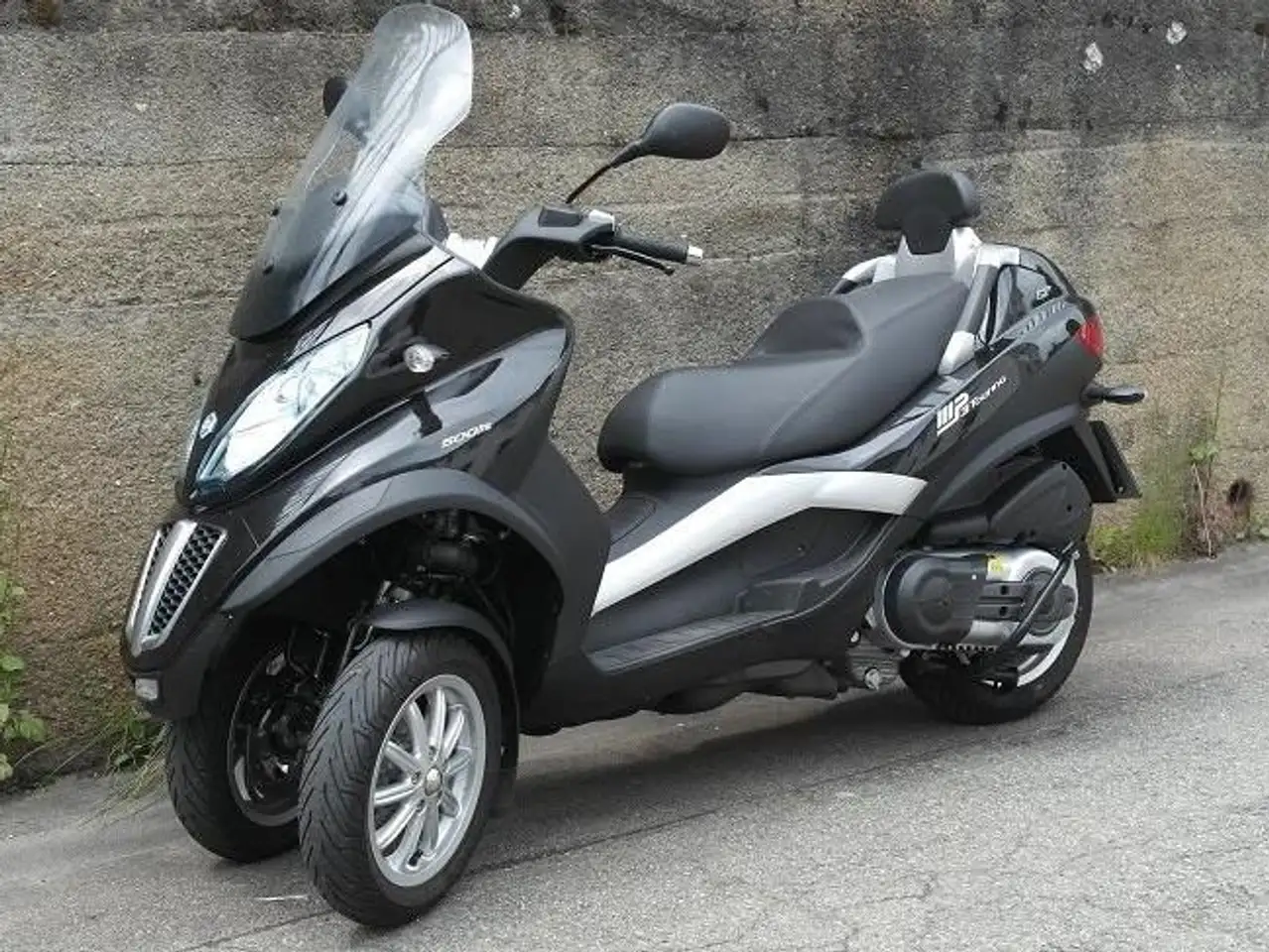 Piaggio MP3 500