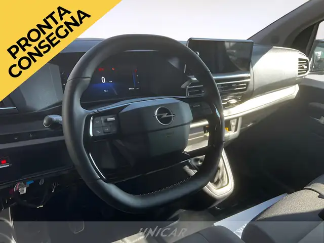Opel Vivaro view 12
