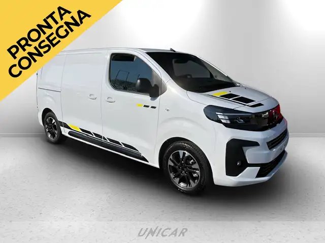 Opel Vivaro view 3