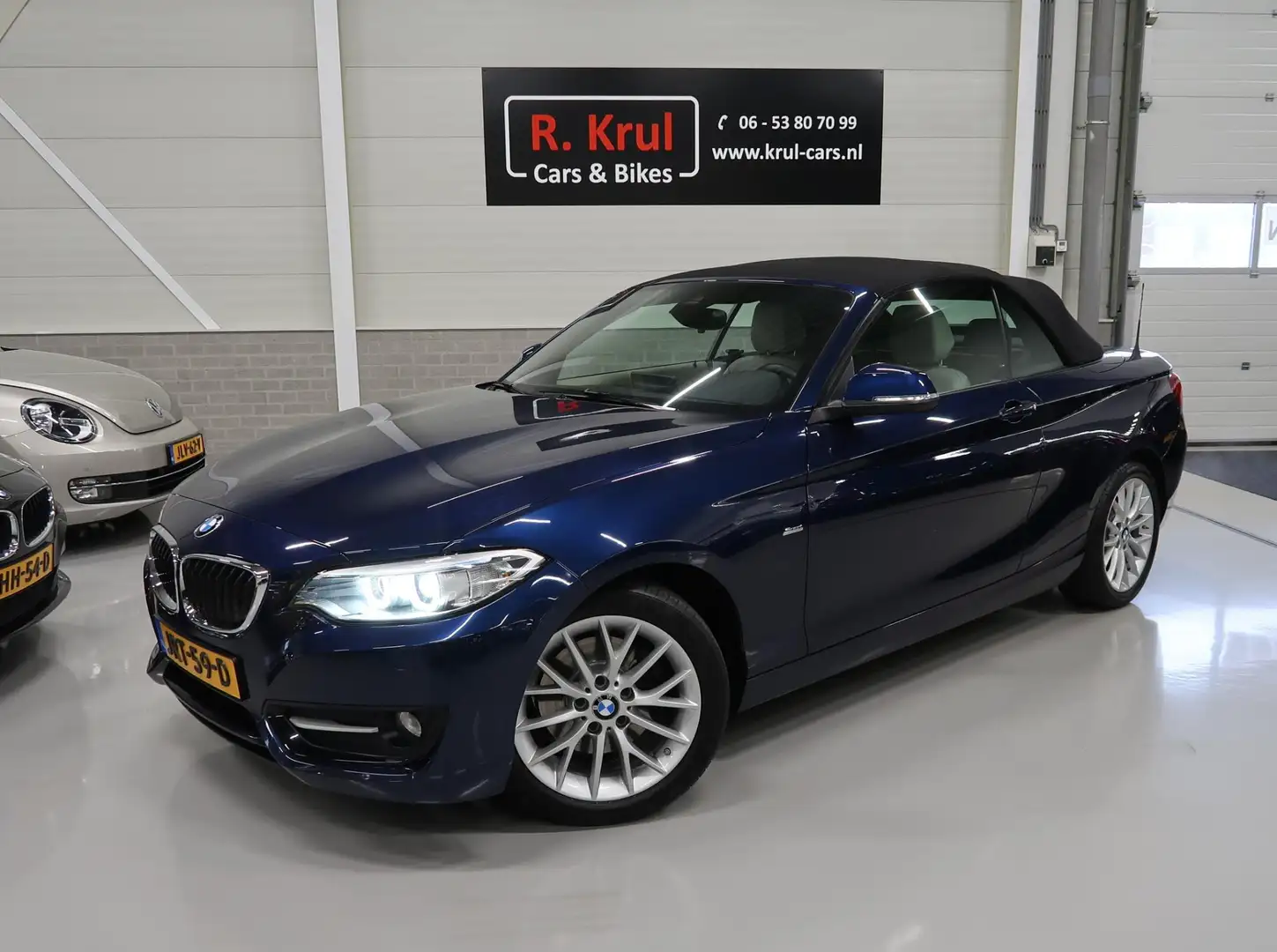 BMW 220 2-serie Cabrio 220i Sport Automaat Airco-ecc Trekh Bleu - 2