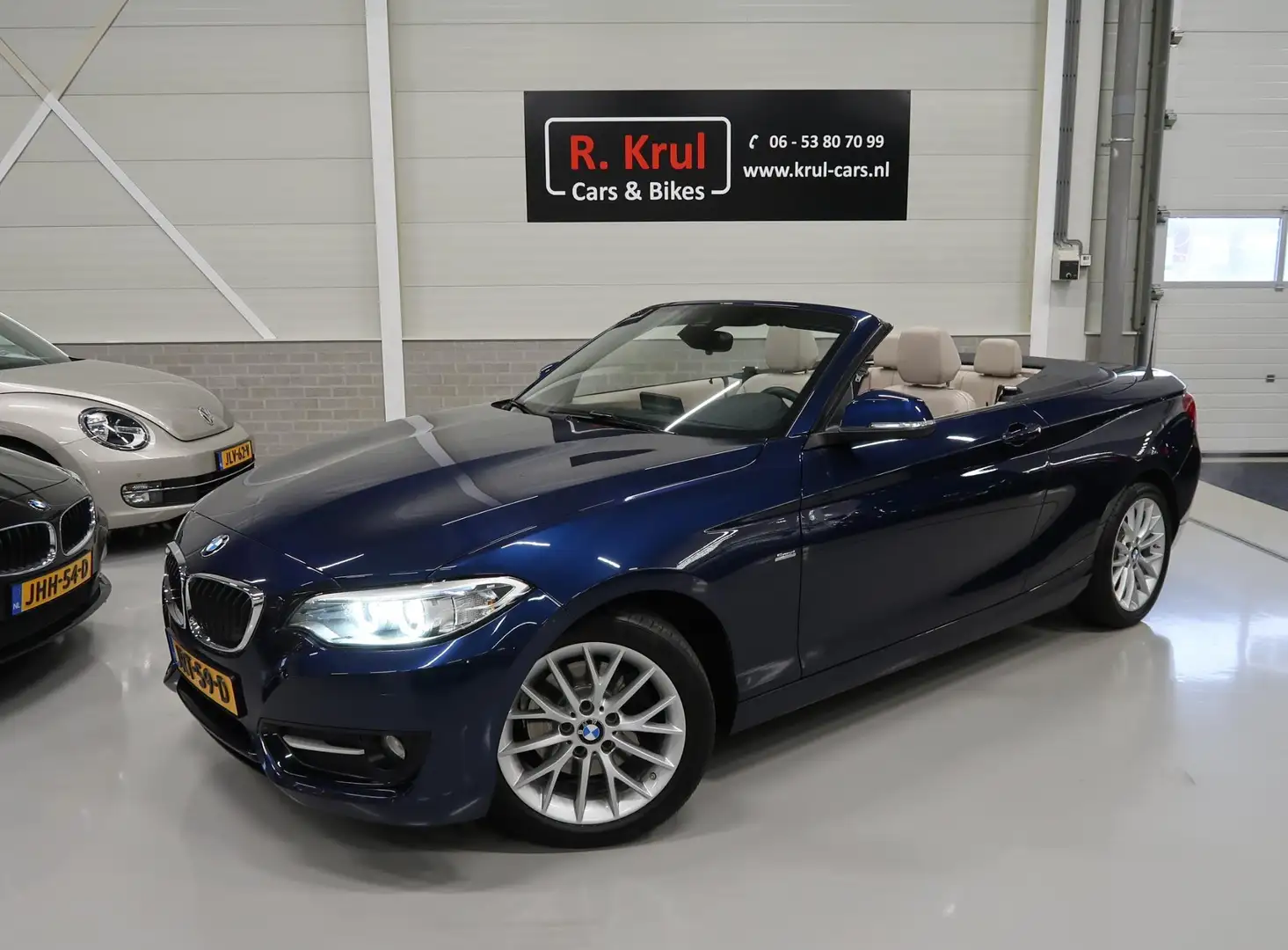 BMW 220 2-serie Cabrio 220i Sport Automaat Airco-ecc Trekh Bleu - 1