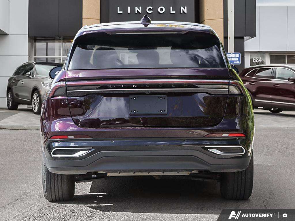 used 2025 Lincoln Nautilus car, priced at $52,989