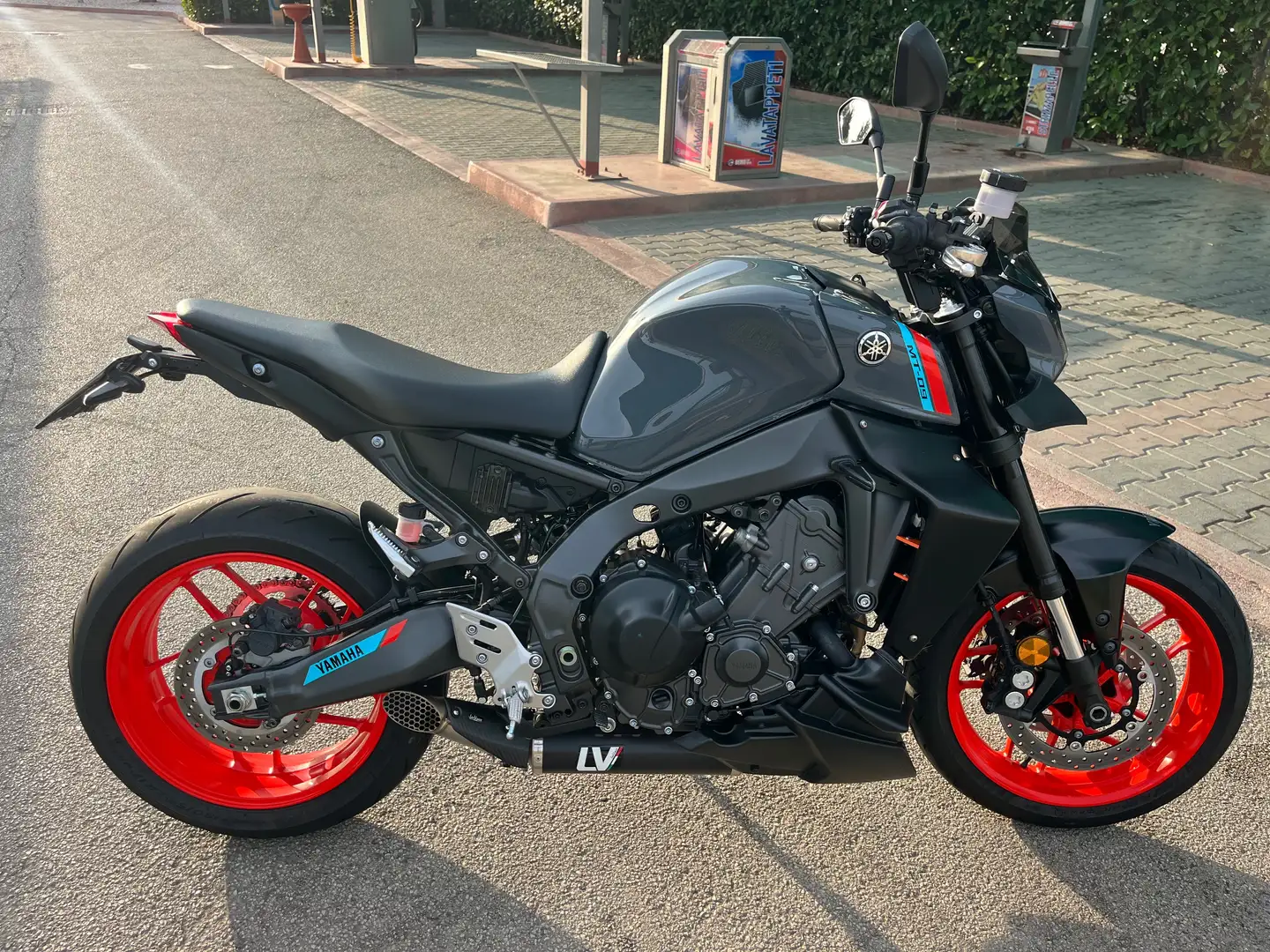 Yamaha MT-09 ICE FLUO Rosso - 1