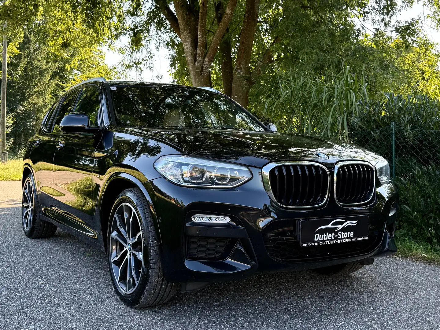 BMW X3 xDrive 20d*M-Sportpaket*Standheizung*AHK*LED*20'' Schwarz - 1