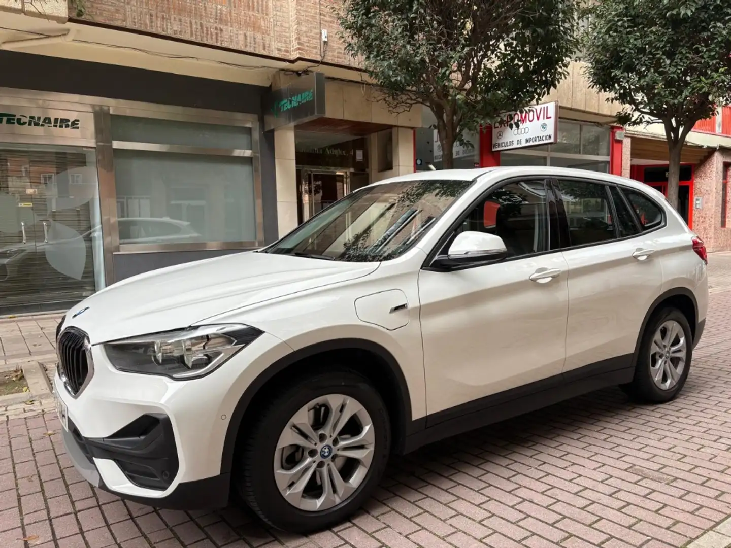 BMW X1 xDrive25eA Wit - 1
