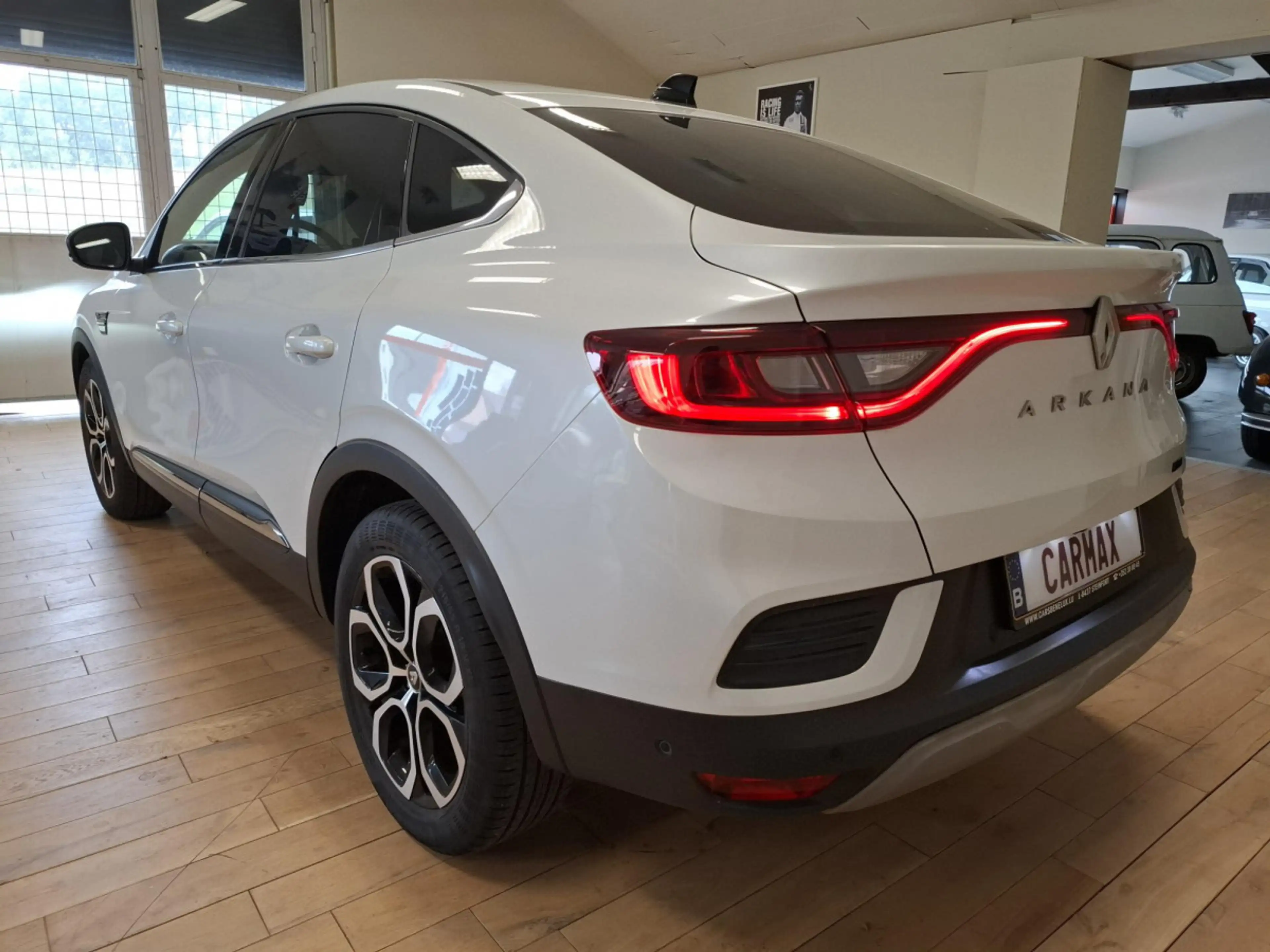 Renault Arkana 1.6 e-Tech HEV Techno EDC — photo 5