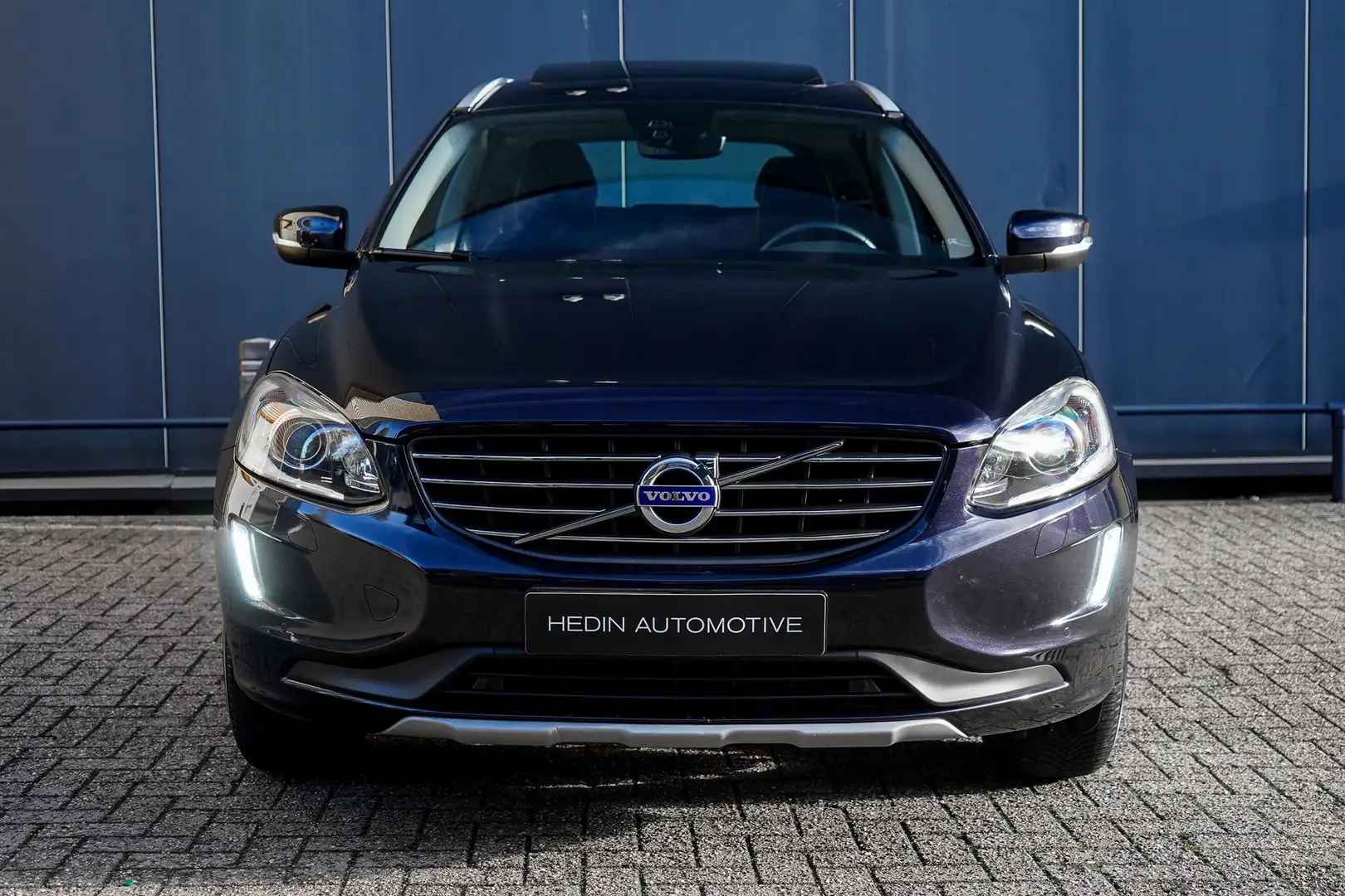 Volvo XC60 2.0 T5 FWD Nordic+ | Panoramadak | Polestar optima Bleu - 2