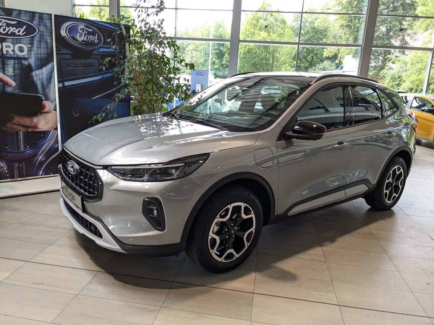 Ford Kuga 2.5 l PHEV 178 kW Active X Silber - 2