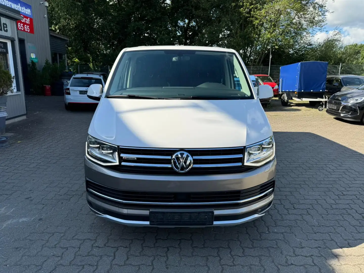 Volkswagen T6 Multivan Highline 4M AUTOM°AHK°LEDER°ACC°RFK! Grau - 2