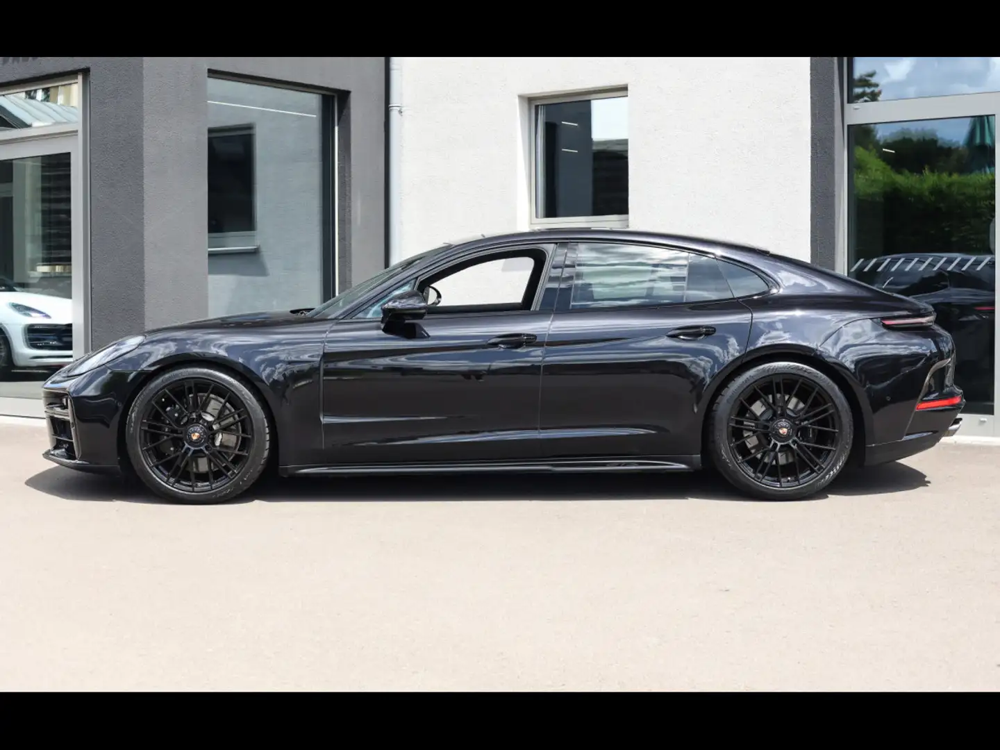 Porsche Panamera GTS MY25°BEIFAHRERDISPLAY°INNO°TV°AHK°CARBON°HUD Noir - 2
