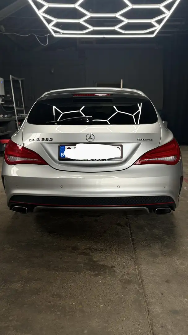 Mercedes-Benz CLA 250 Shooting Brake 4Matic 7G-DCT Sport - 2