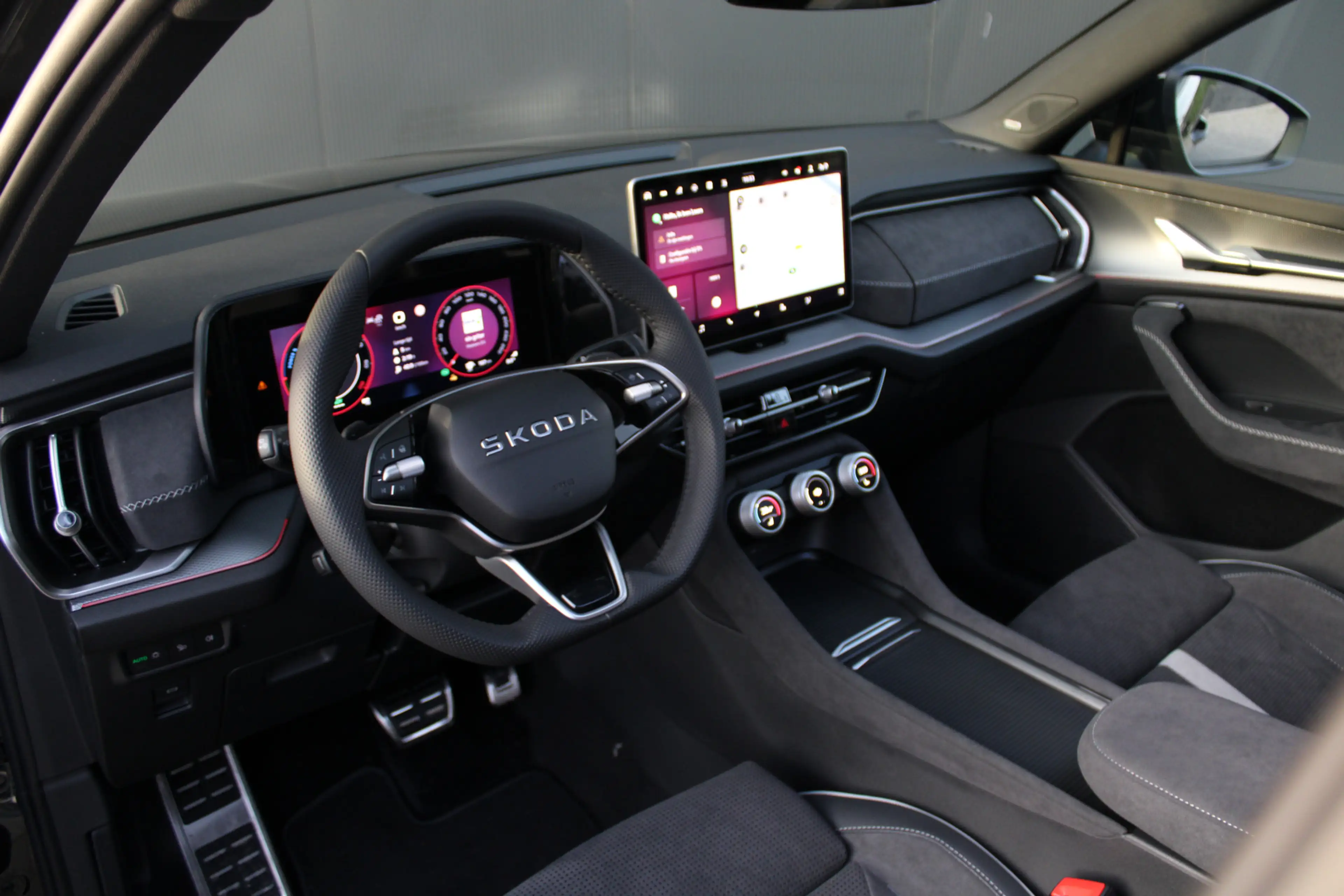 Skoda Kodiaq 1.5 TSI PHEV Sportline Business - Pano - Trekhaak — photo 12