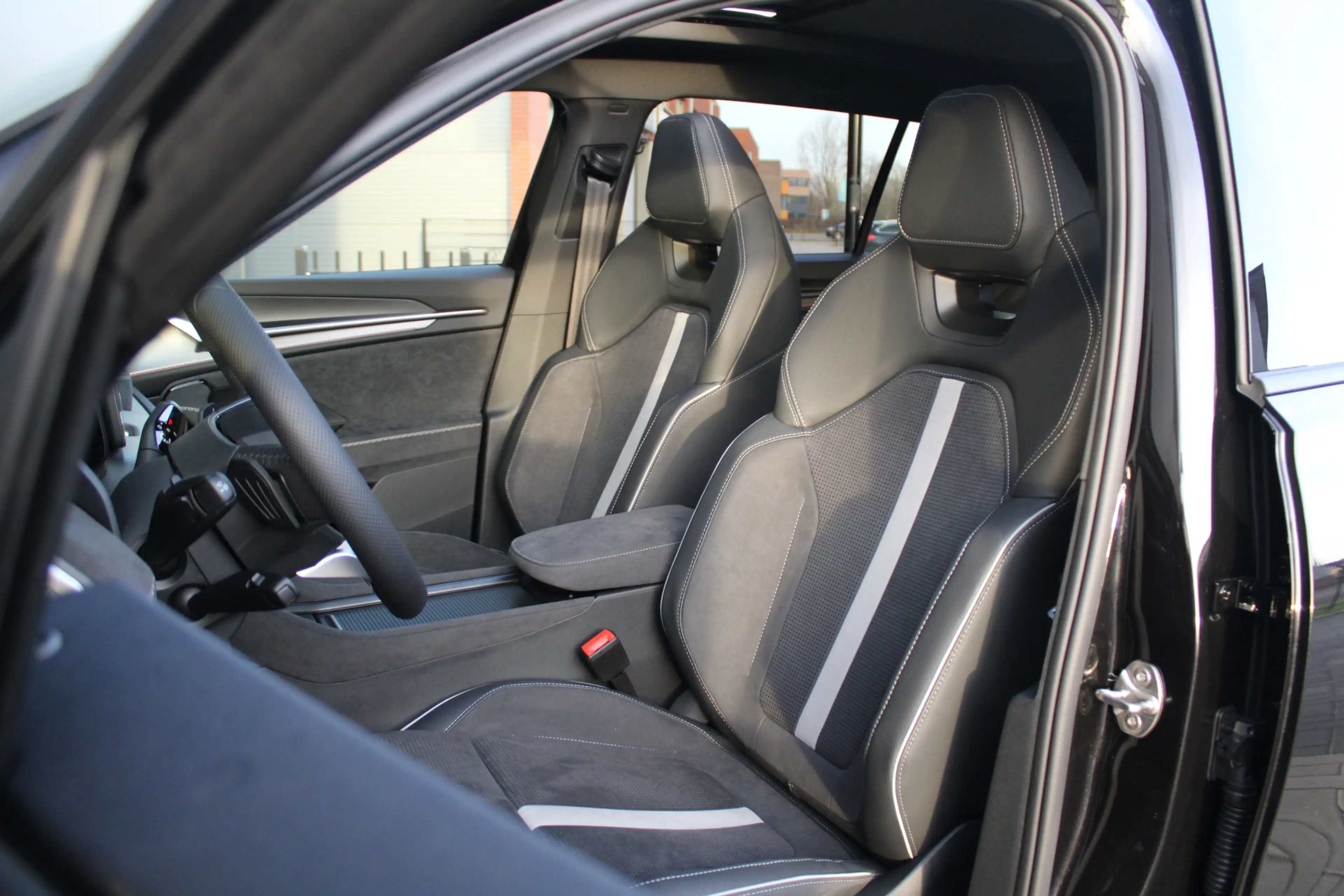 Skoda Kodiaq 1.5 TSI PHEV Sportline Business - Pano - Trekhaak — photo 11