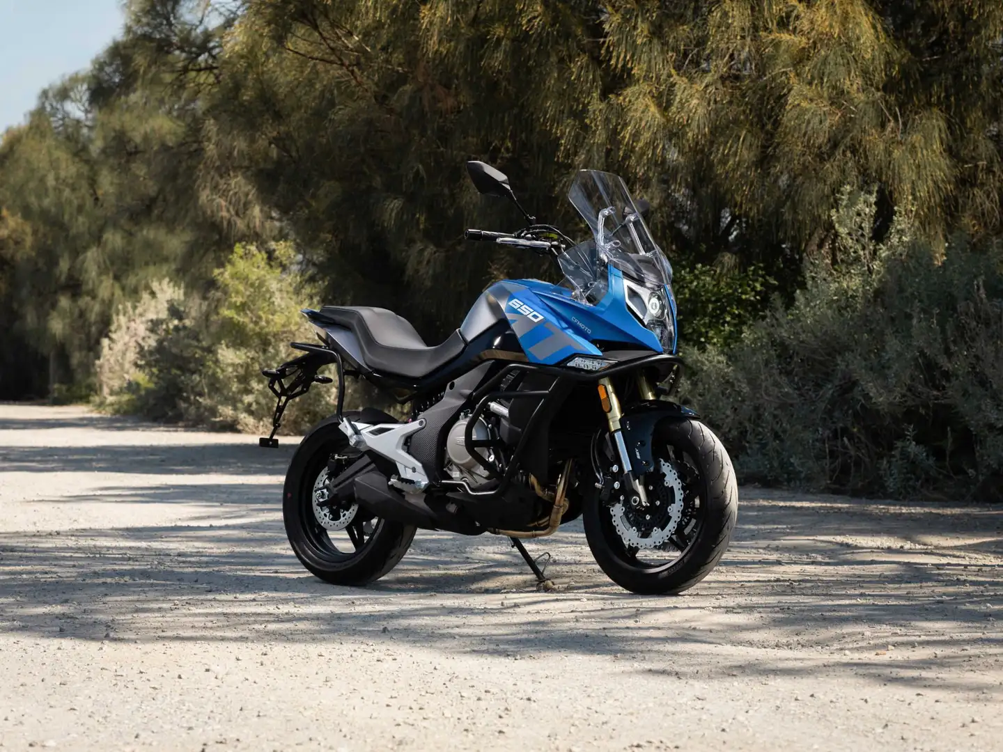 CFMOTO 650 MT Blauw - 1