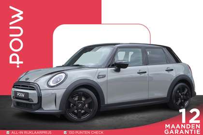 MINI Cooper 1.5 136pk Camden Go Edition | Navigatie | Leder |