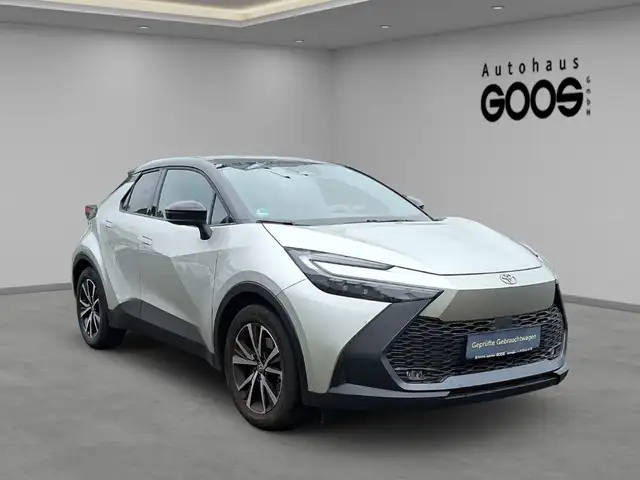 Toyota C-HR view 7