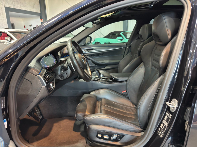 BMW 540 /Touring//i/xDrive/M-Sport/PANO/RFK/M SITZE!! — photo 8