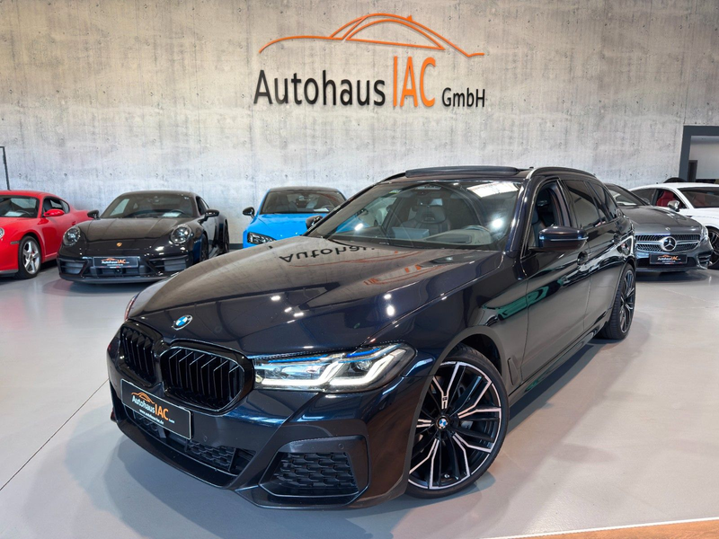 BMW 540 /Touring//i/xDrive/M-Sport/PANO/RFK/M SITZE!!