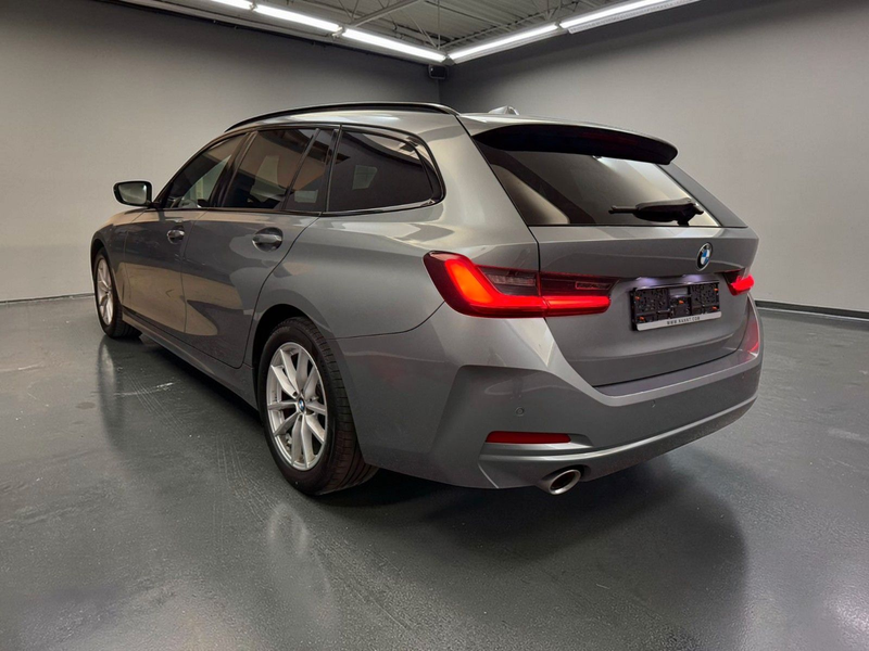 BMW 318 d T Shadow ADAPTIV-LED*HIFI*WIDE*PANO*ACC — photo 5
