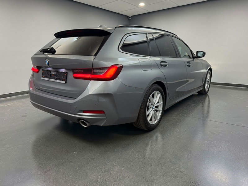 BMW 318 d T Shadow ADAPTIV-LED*HIFI*WIDE*PANO*ACC — photo 7