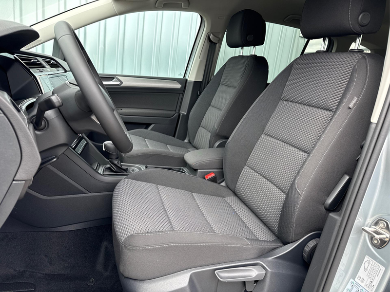 Volkswagen Touran Comfort Plus Edition-150 PS-TSI-DSG-7 Sitzer-AH... — photo 8